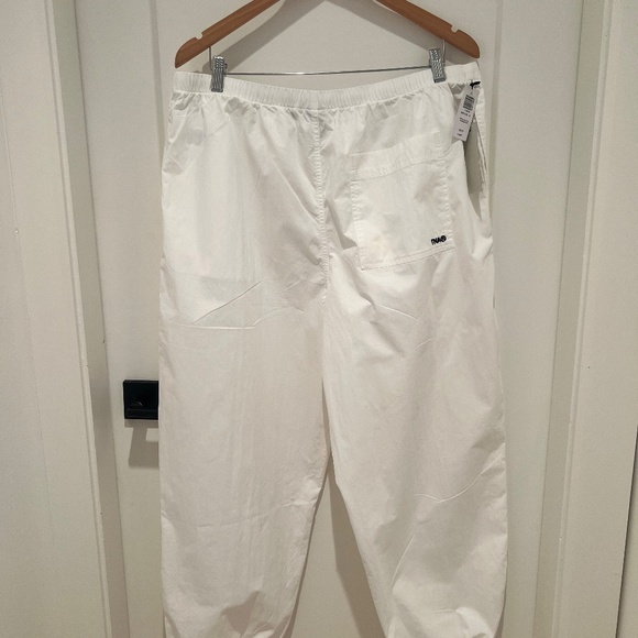Aritzia TNA Desploy Parachute Pant - Picture 2 of 6